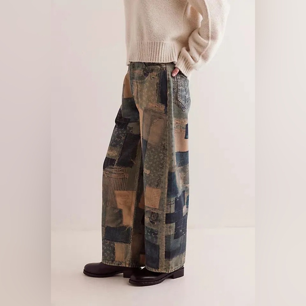 Free people Illusions Printed Relaxed Jeans - Picture 4 of 7